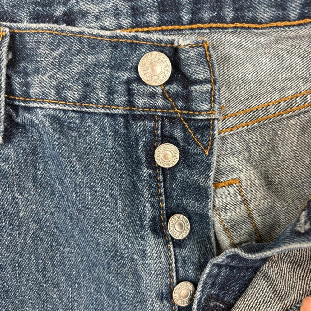 Levis 501 Original Fit Mens Button Fly Leg Jeans W34 L38 00501-019